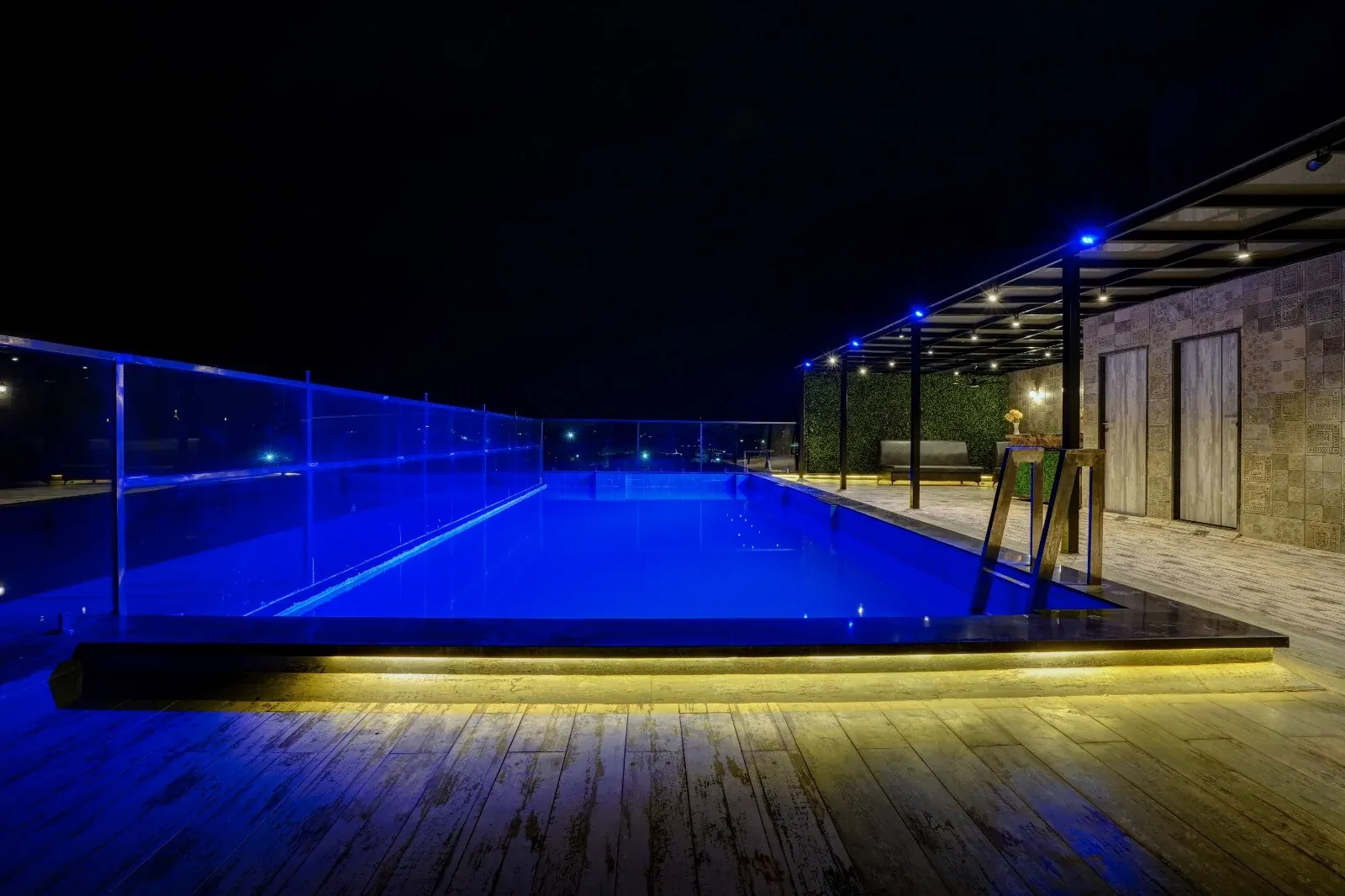 Luxury Villas & Resorts — view 5